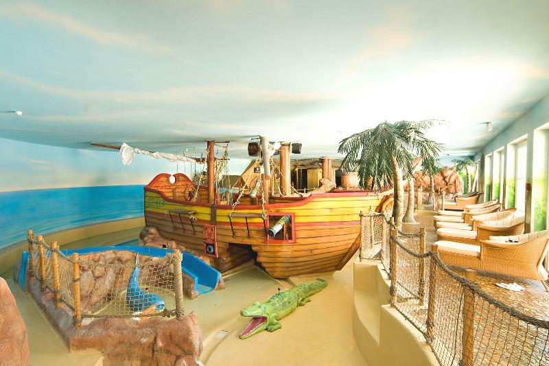 Alpenrose Leading Family Hotel & Resort แลร์มอส ภายนอก รูปภาพ